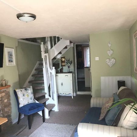 Ham Tree Cottage Trowbridge Extérieur photo