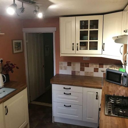 Ham Tree Cottage Trowbridge Extérieur photo