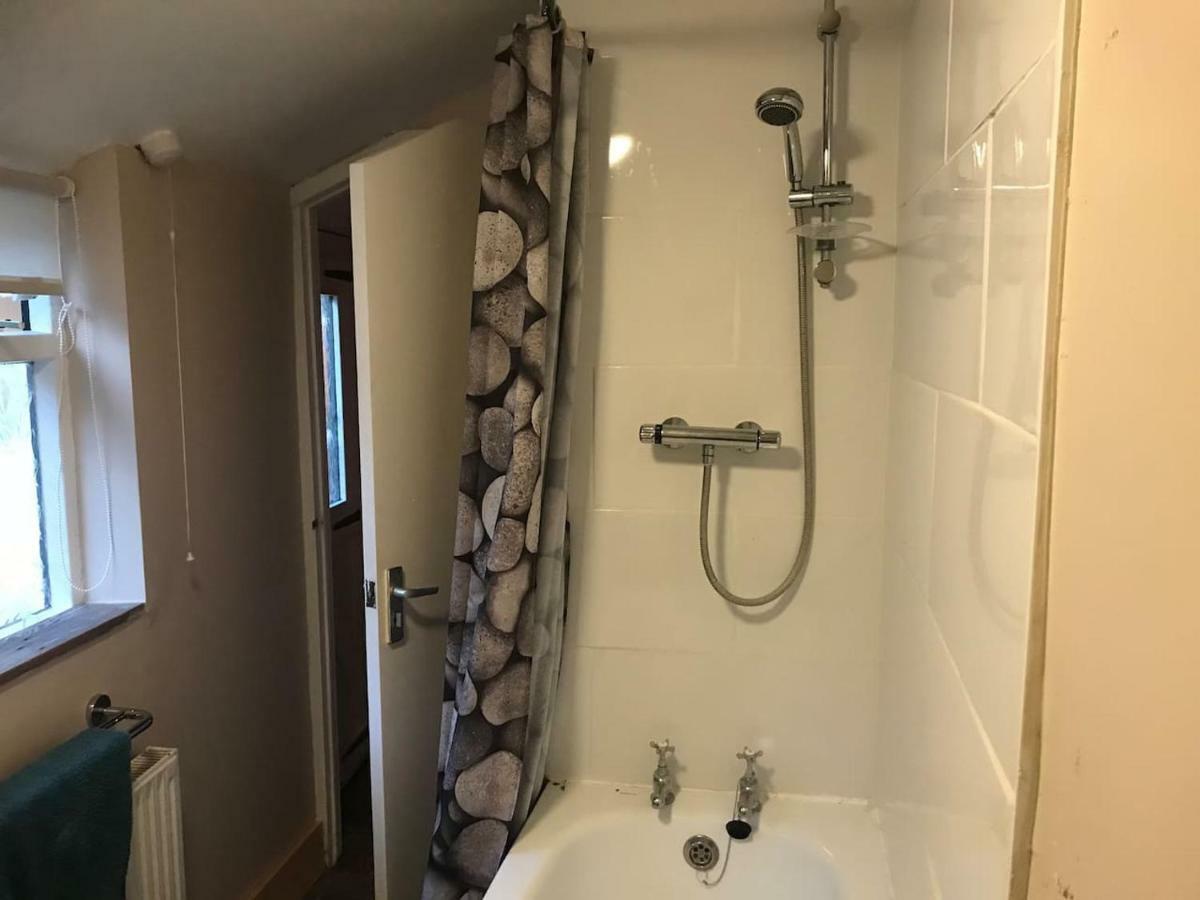 Ham Tree Cottage Trowbridge Extérieur photo
