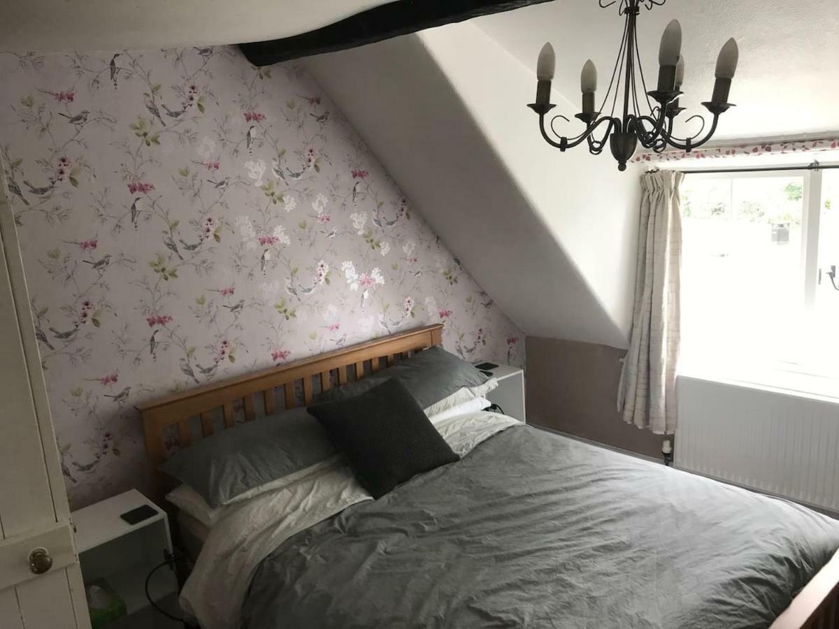Ham Tree Cottage Trowbridge Extérieur photo