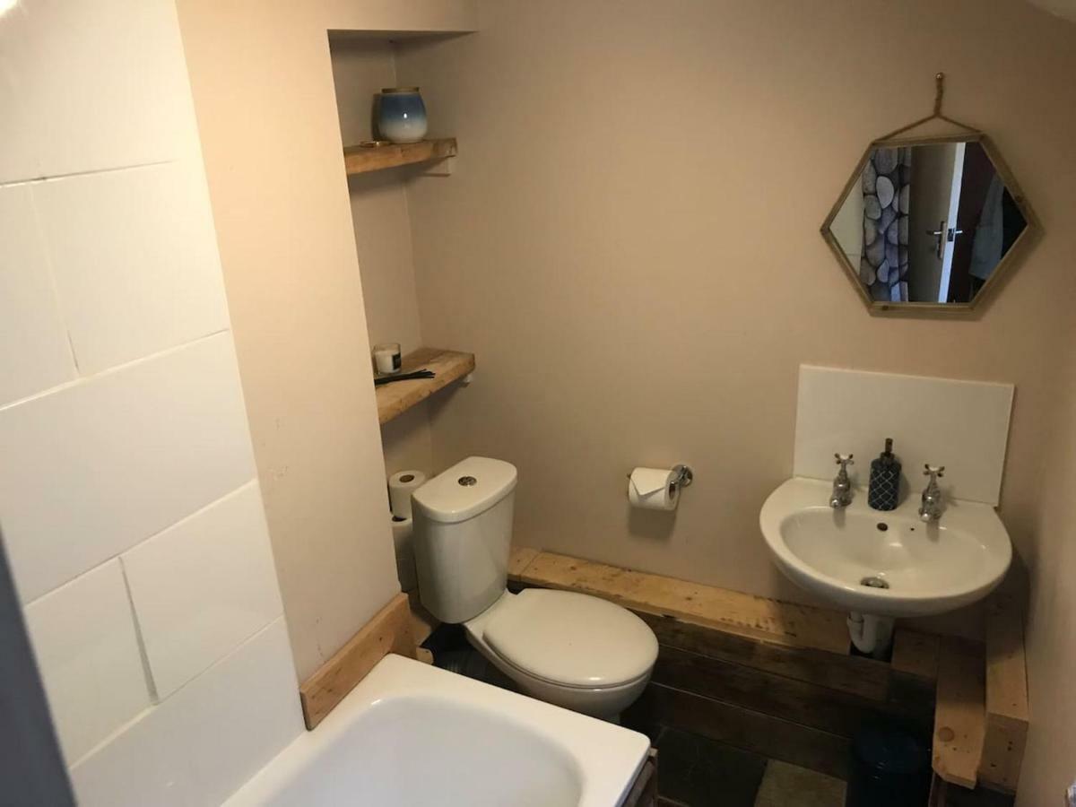 Ham Tree Cottage Trowbridge Extérieur photo